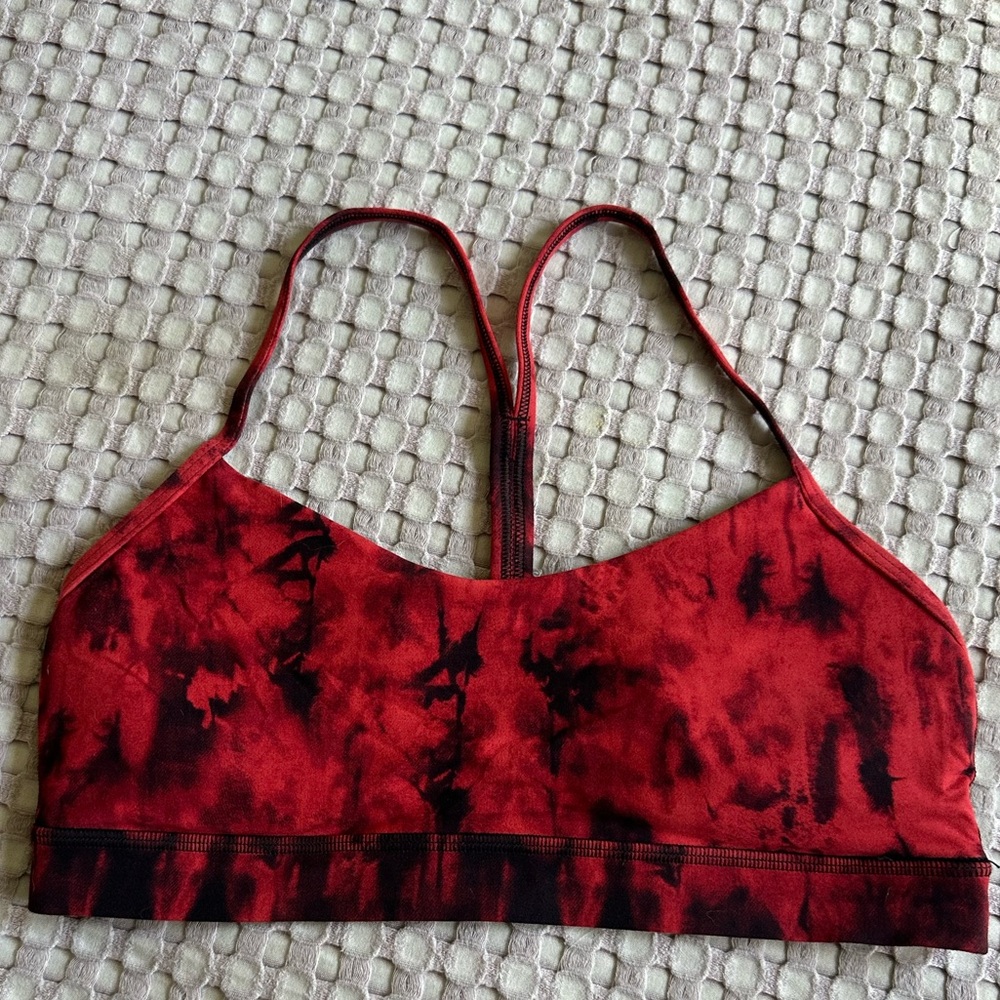 Lululemon sports bra